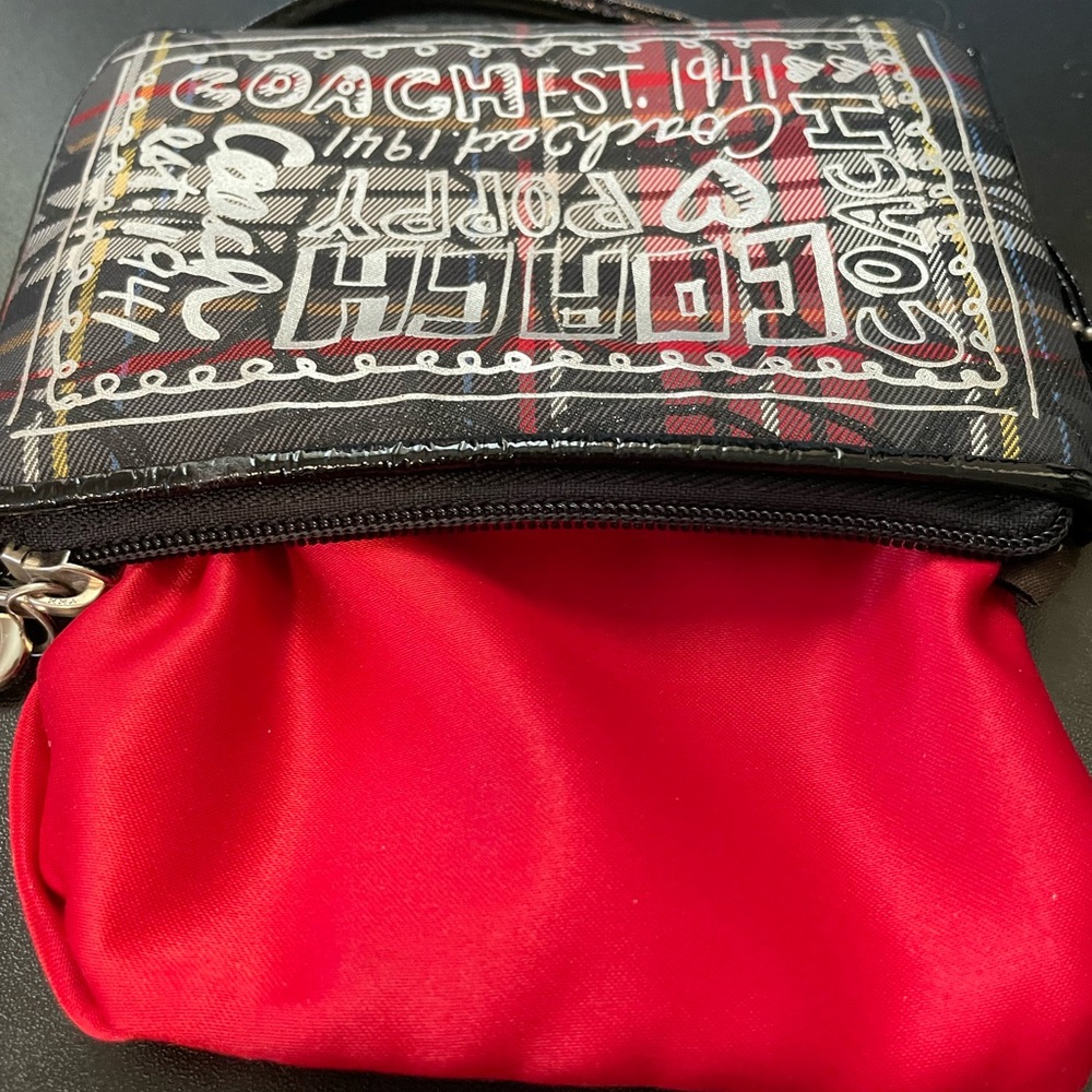 Coach Poppy Rare Graphic Plaid Wristlet Excellent Condition No Call Outs - Picture 7 of 12